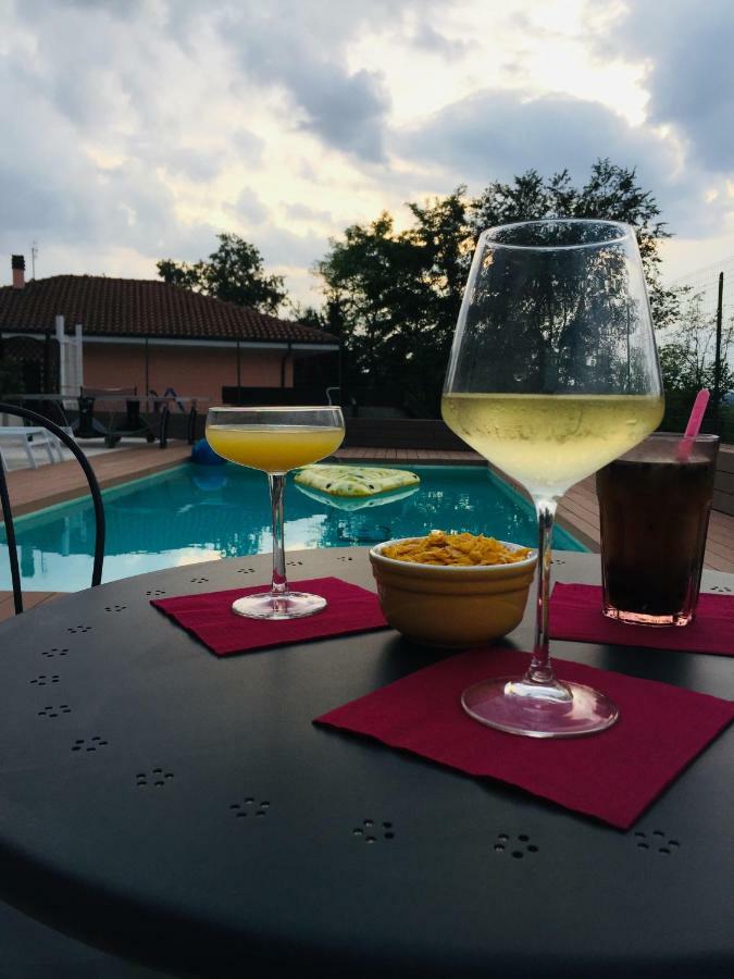 Hotel Sentirsi a casa Portacomaro Esterno foto