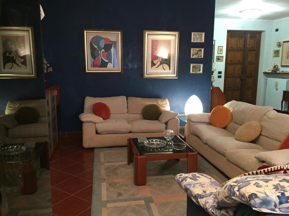 Hotel Sentirsi a casa Portacomaro Esterno foto