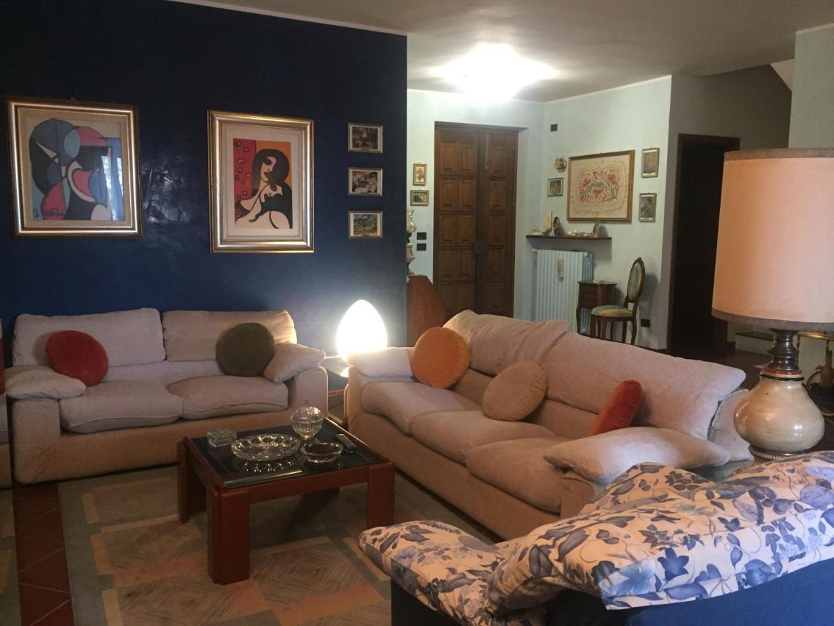 Hotel Sentirsi a casa Portacomaro Esterno foto